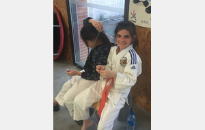 Emmy et Célya au dojo